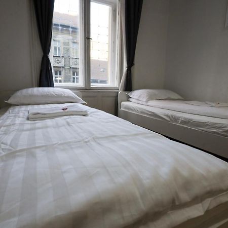 Budapest Pest-Port Apartment 4 Rooms For 16 Person 外观 照片