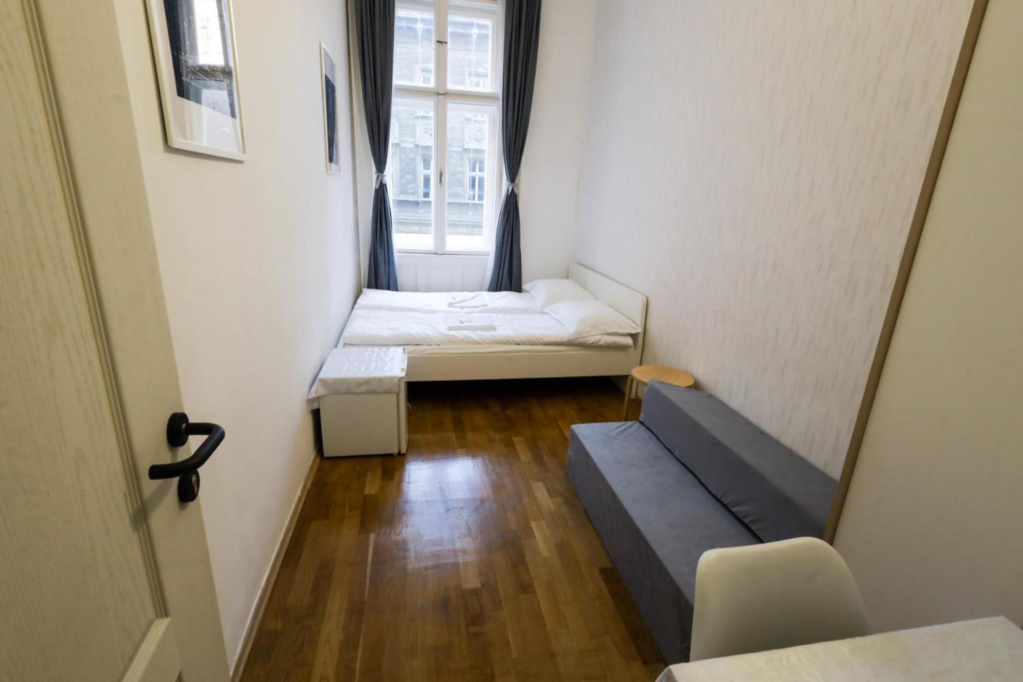 Budapest Pest-Port Apartment 4 Rooms For 16 Person 外观 照片
