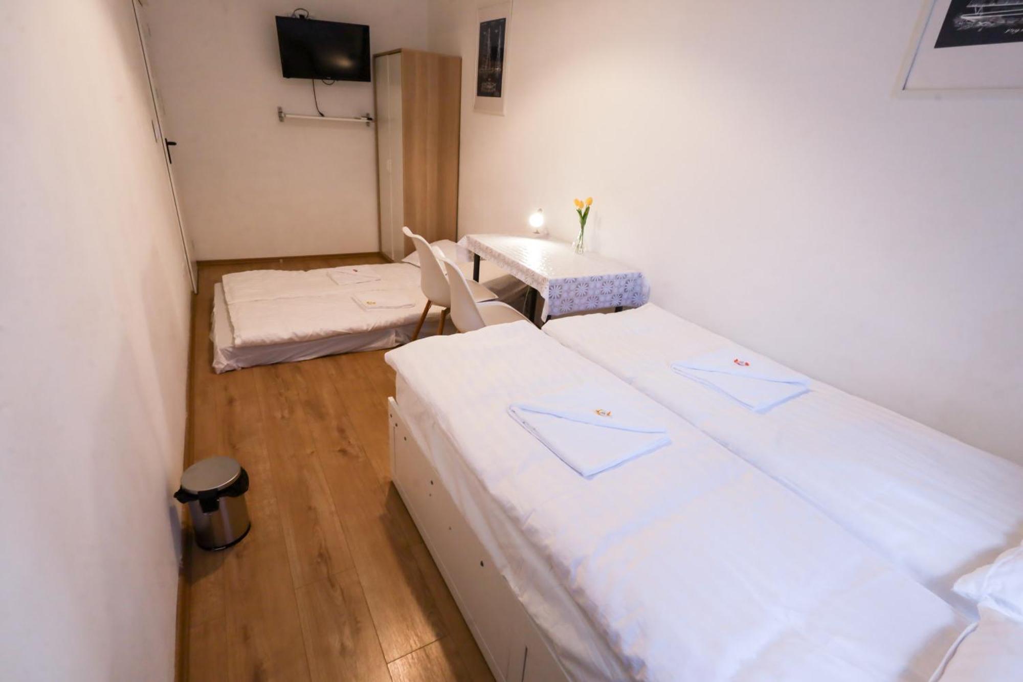 Budapest Pest-Port Apartment 4 Rooms For 16 Person 外观 照片